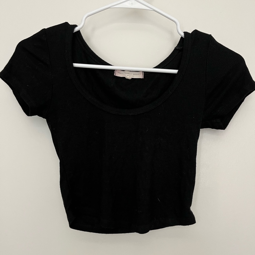 truly madly deeply black cropped top, xs